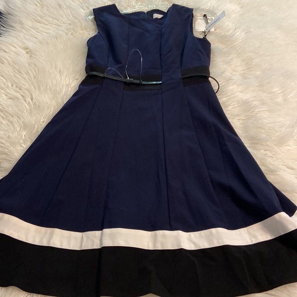 Calvin Klein Dress brand new with tag size 6 with belt around waist - Picture 15 of 16